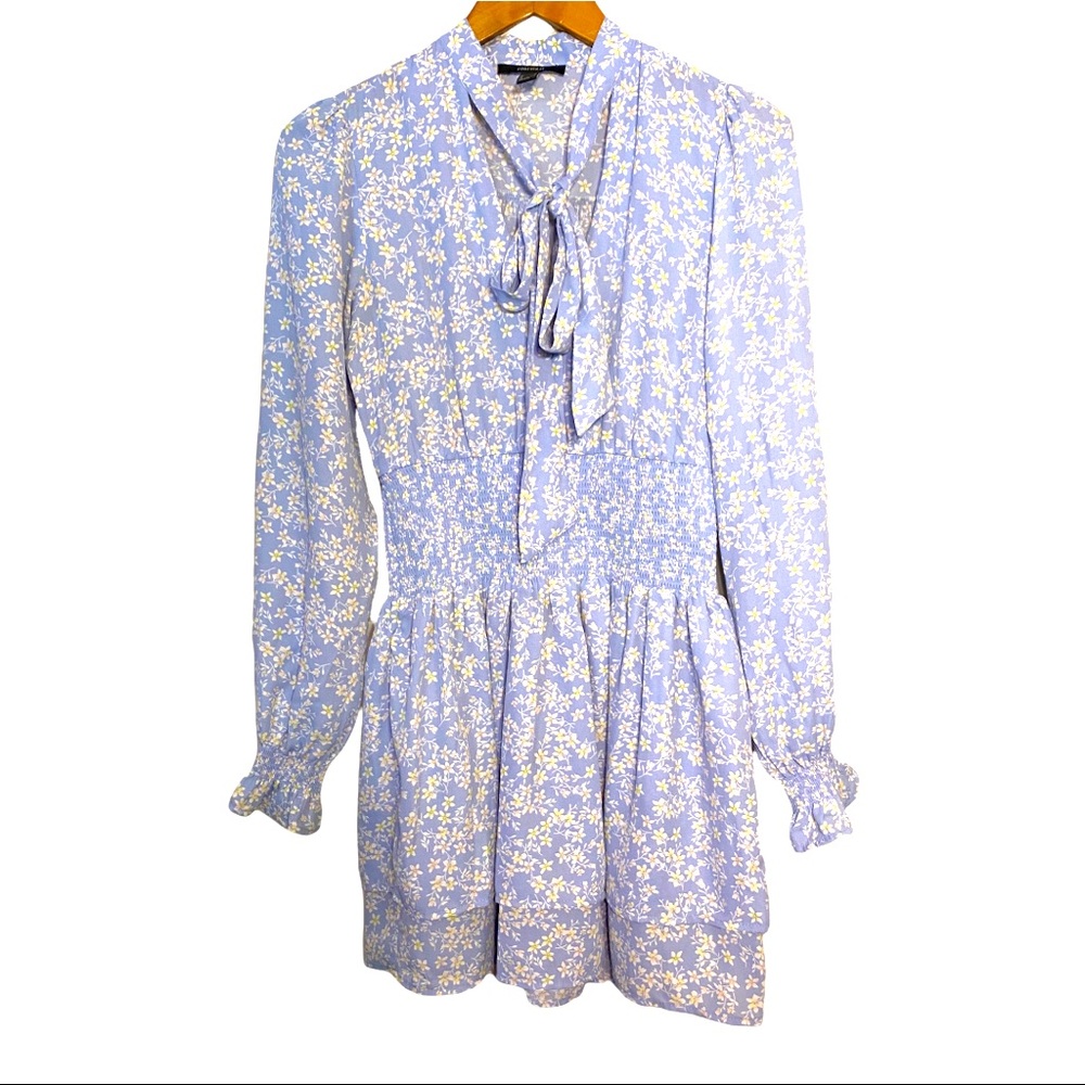Forever 21 blue daisy romper size small